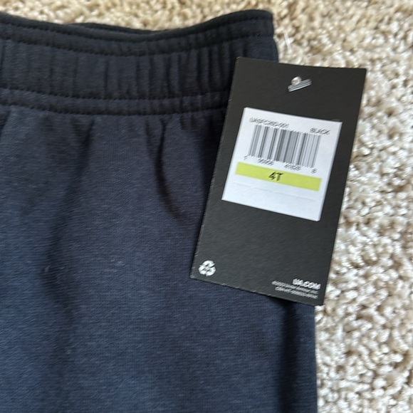 Under Armour Black Sweatpants - Picture 2 of 5